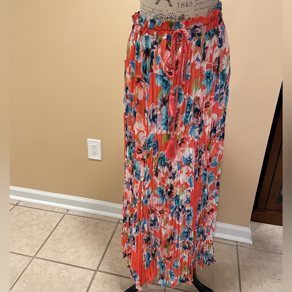 Coral Pleated Maxi Skirt NWT M